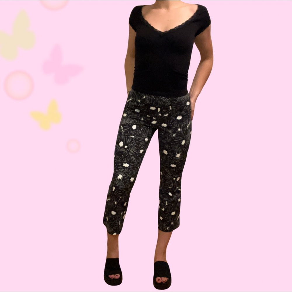 Vintage flower capris